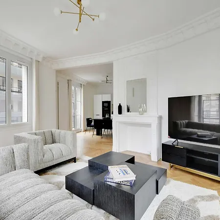 Exceptional - 3bd 6p - Trocadero Apartment