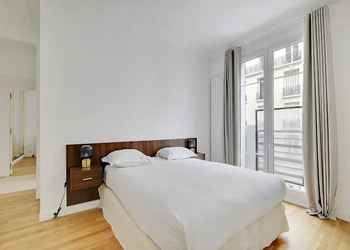 Exceptional - 3bd 6p - Trocadero Paříž